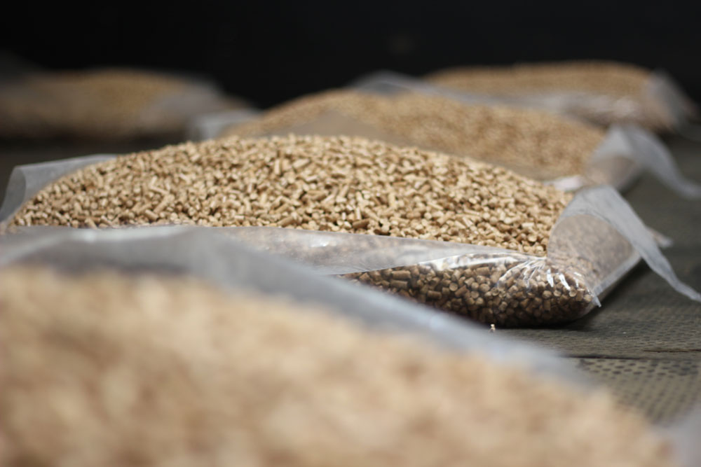 How to use Wood Pellets for Horse Bedding Ecowood Pellets